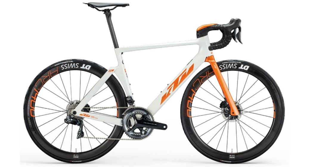 Road: KTM REVELATOR LISSE PRESTIGE
